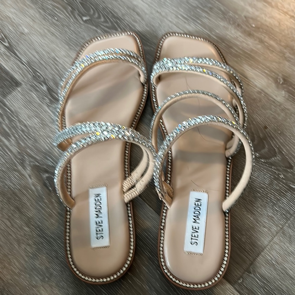 Steve Madden silver strapped flat sandals